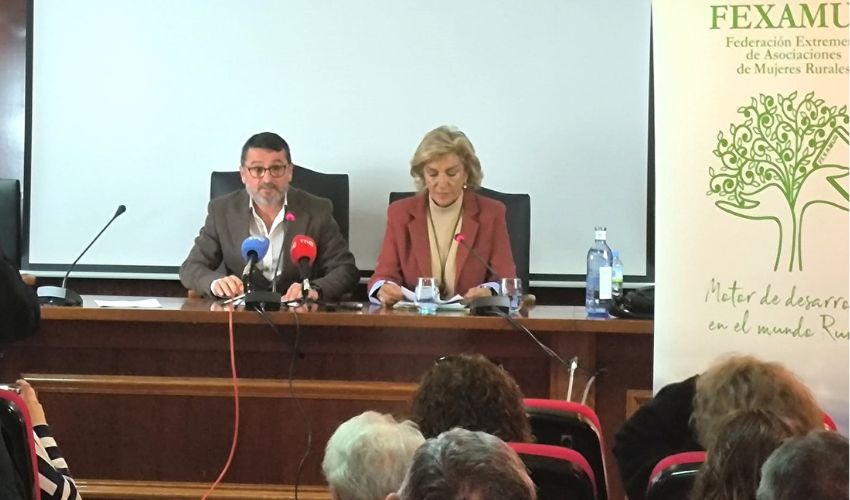Ir a El Programa de Apoyo a Mujeres en el Ámbito Rural, financiado por el SEXPE y el Ministerio de Trabajo y desarrollado por FEXAMUR, ha atendido a 611 mujeres desempleadas