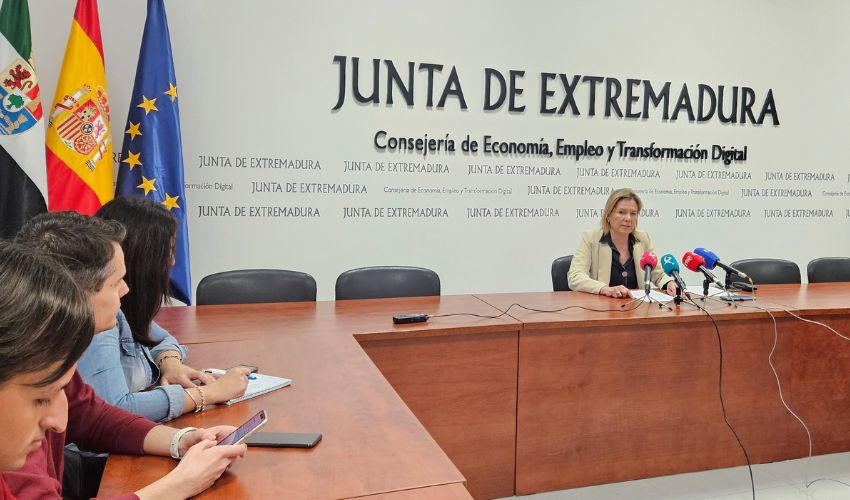 Ir a El paro baja en Extremadura en 1.364 personas y sube la afiliación a la Seguridad Social con 1.416 nuevas altas