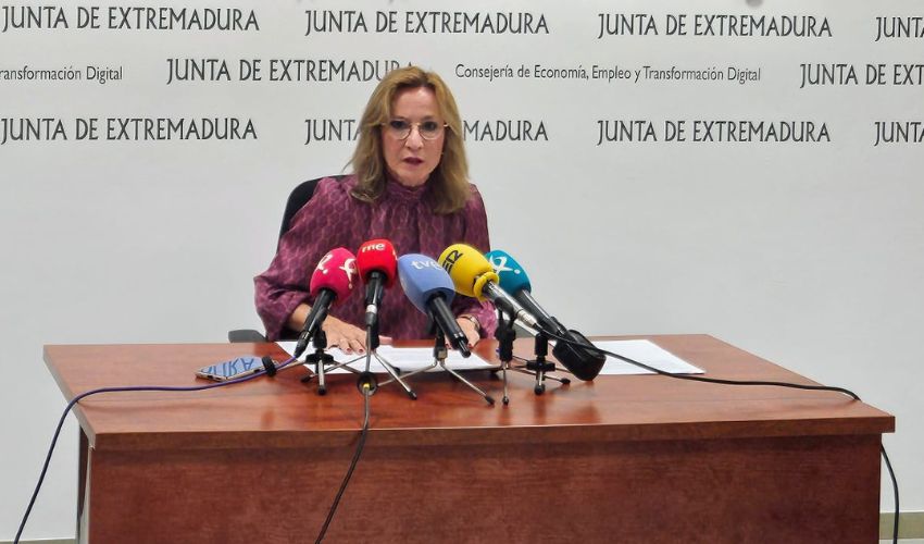 Ir a El paro baja en 7.400 personas en el tercer trimestre en Extremadura y se crean 11.400 empleos, según la EPA