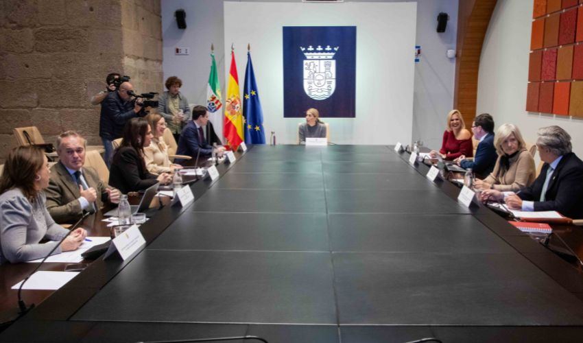 Ir a Acuerdos del Consejo de Gobierno en materia de empleo: inserción laboral de participantes en programa ATENEO