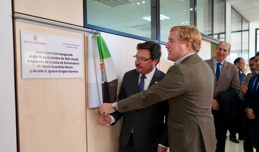 Ir a La Junta inaugura el COE Extremadura, un centro innovador para fomentar el emprendimiento y el empleo con sede en Badajoz