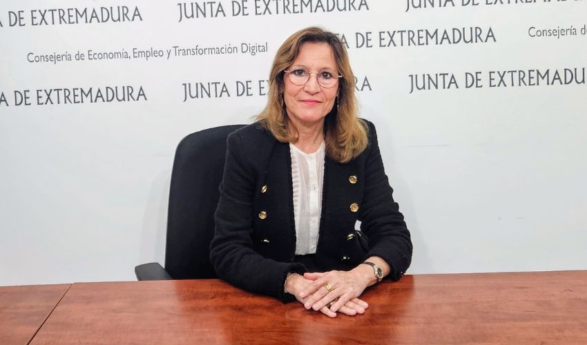 Ir a Extremadura registra la tercera cifra más baja de paro en su serie histórica con un descenso mensual de 2.387 personas