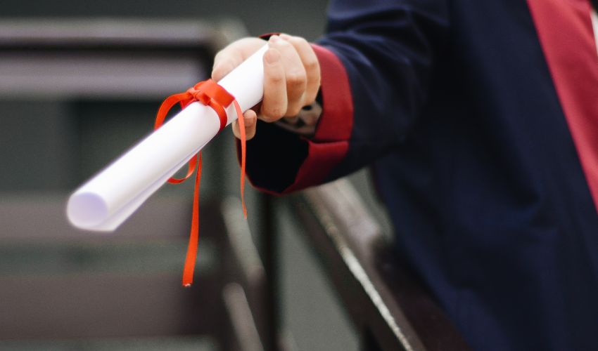 ¡Revisa el listado de certificados profesionales, hay una nueva remesa disponible!