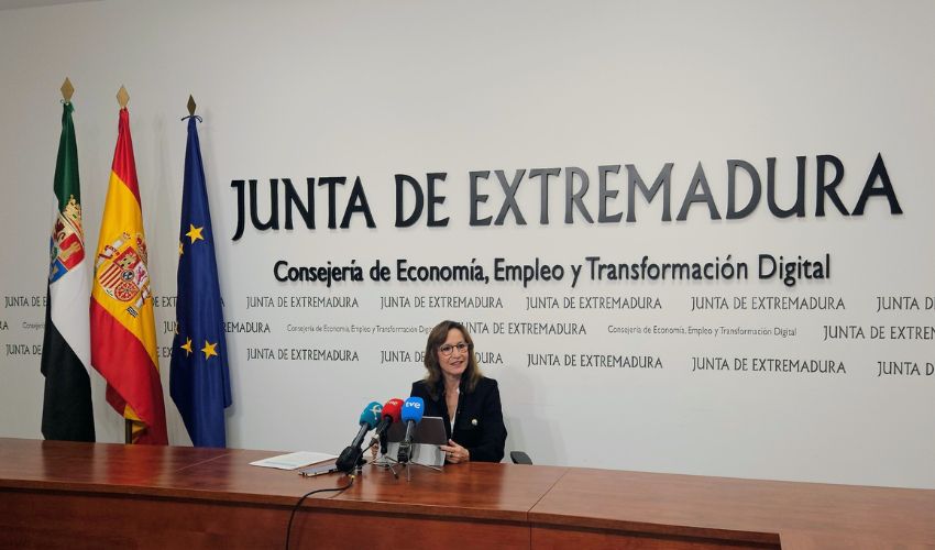 Ir a El paro registrado en Extremadura se sitúa en 65.620 personas, la cifra más baja para un mes de octubre desde 2005