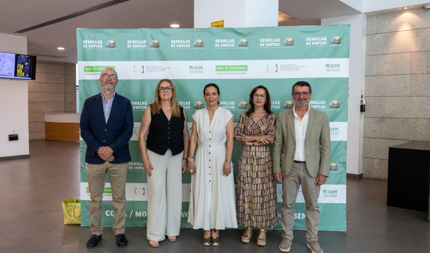 Ir a La Junta de Extremadura, a través del SEXPE, concluye en Don Benito la ruta de \